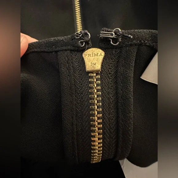 Women's Ann‎ Taylor LOFT Dress Black Gold
Appliqué Lace size 6- New with tags - Picture 11 of 11